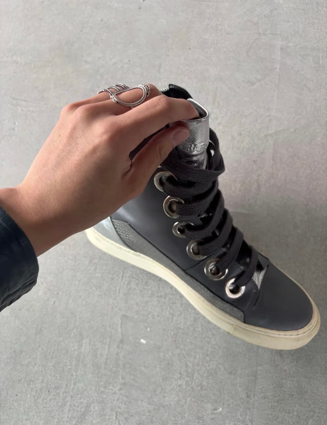 라프시몬스 콘트라스트 하이탑 상품이미지5