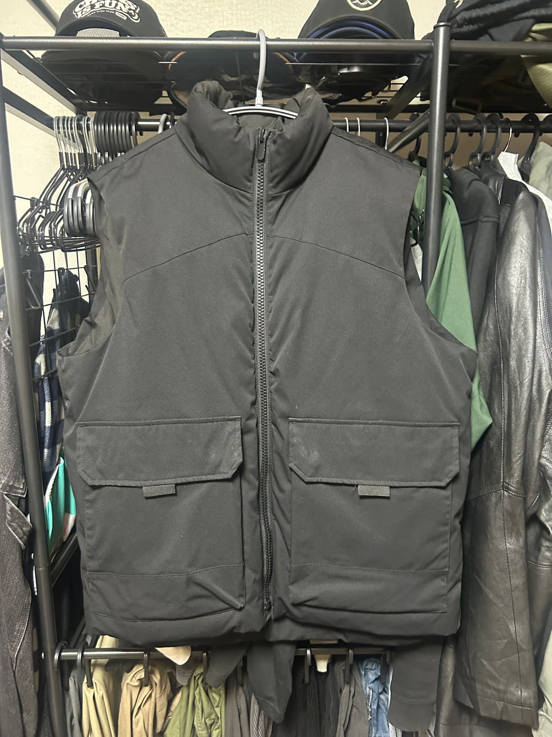 Zara 블랙 포켓 패딩 조끼 상품이미지1