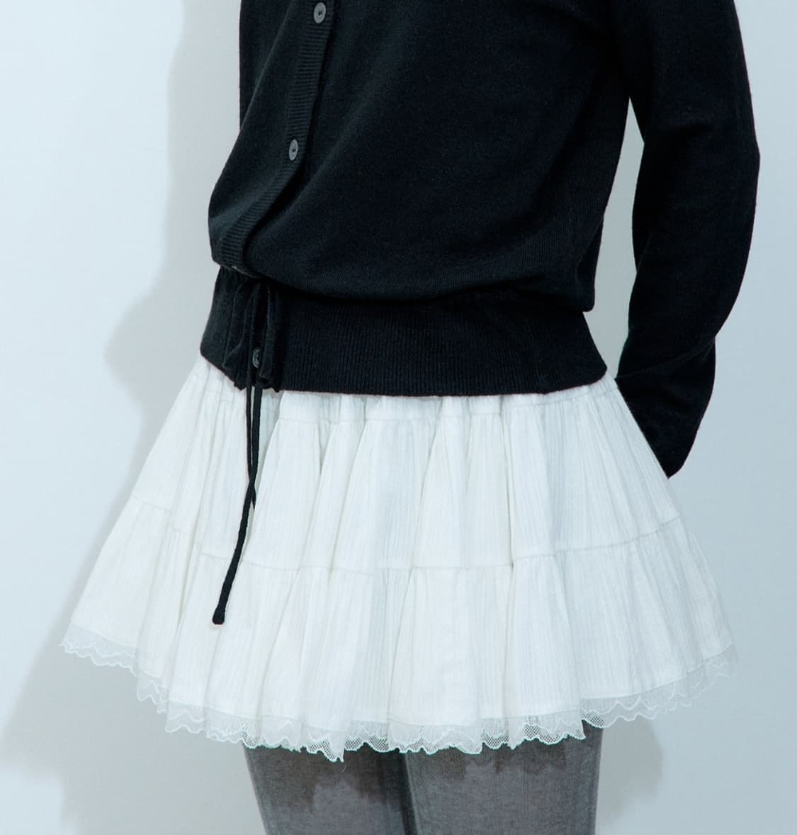러프넥 POM POM VOLUME SKIRT WHITE [M] 상품이미지1