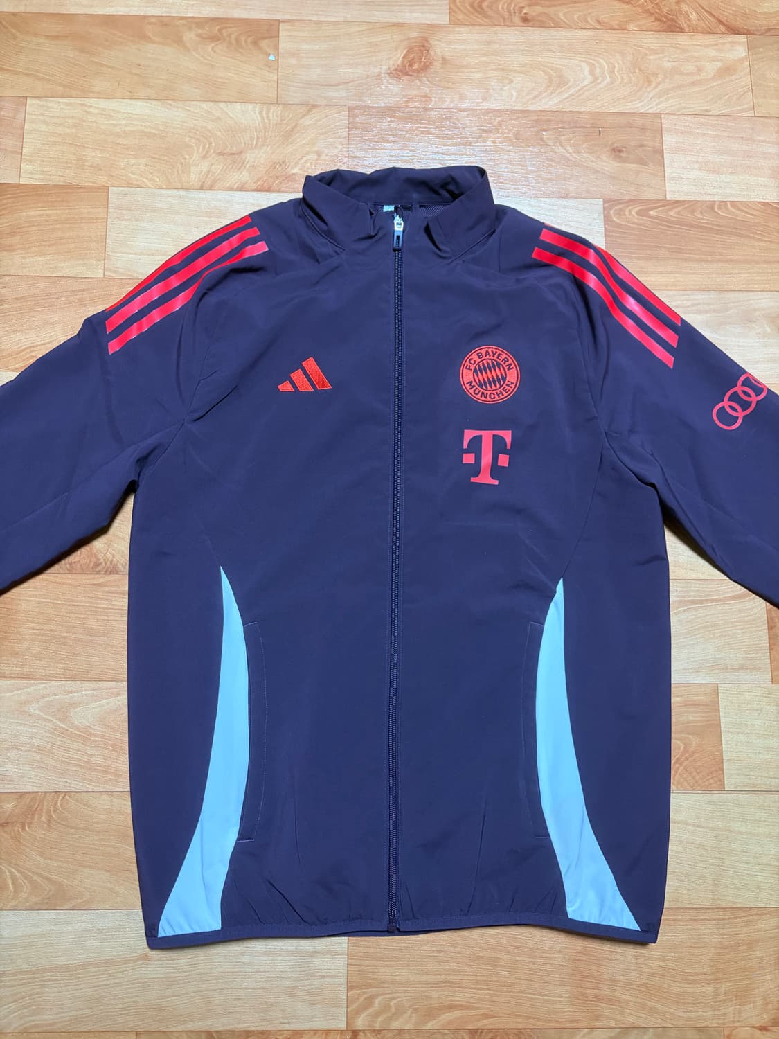 24/25 시즌 바이에른 뮌헨 바람막이  상품이미지1