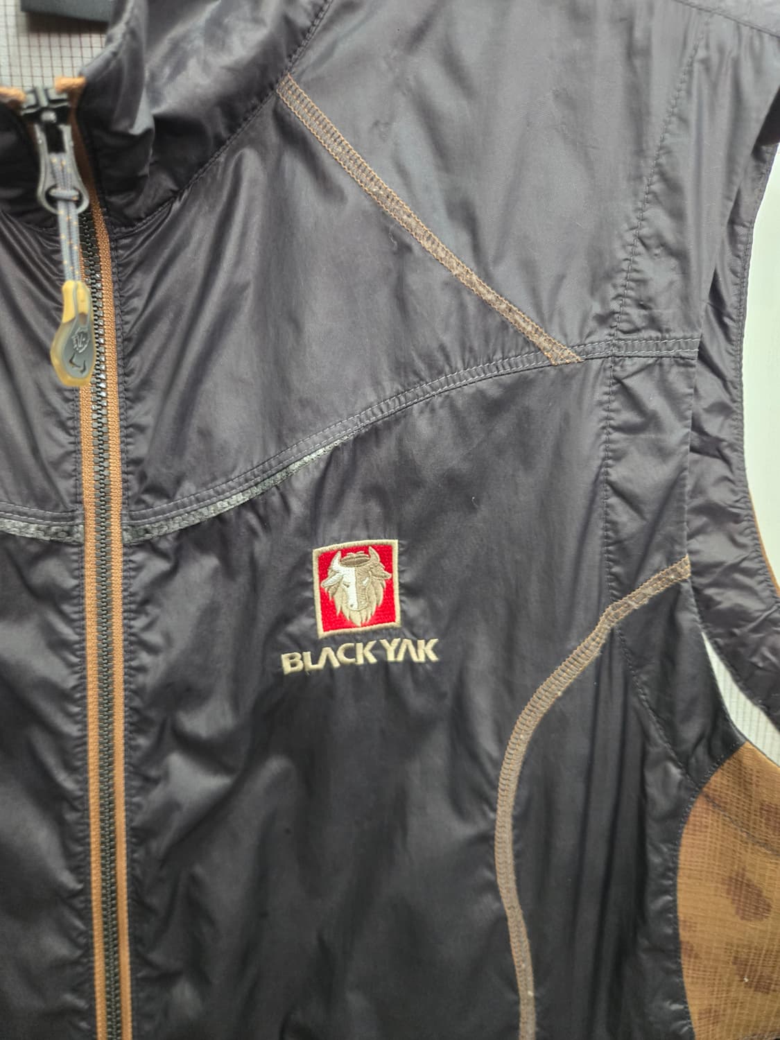 100,L )) BLACK YAK 블랙야크 바람막이 조끼! 상품이미지2