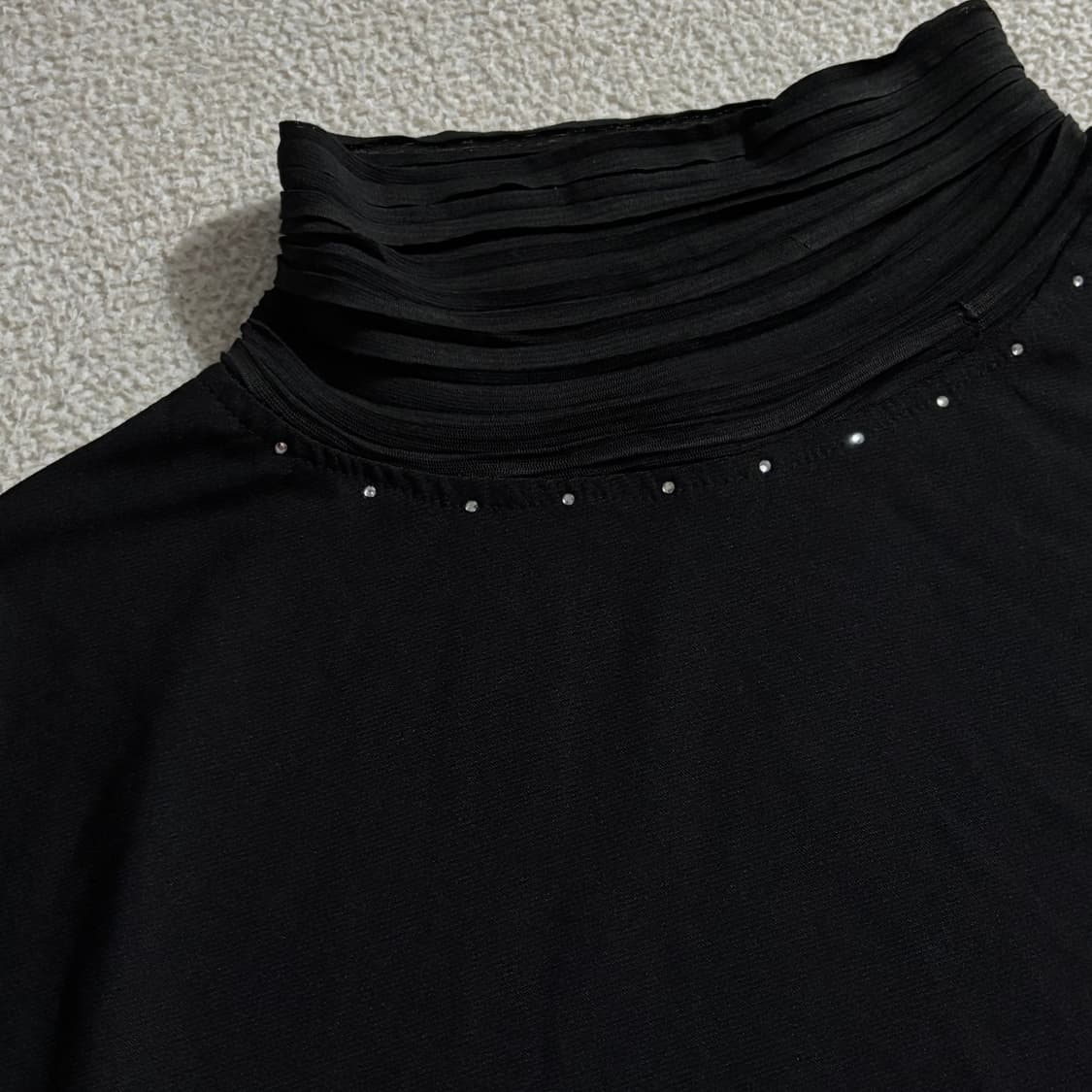 일본빈티지 블랙 큐빅 넥라인 포인트 탑 상품이미지2