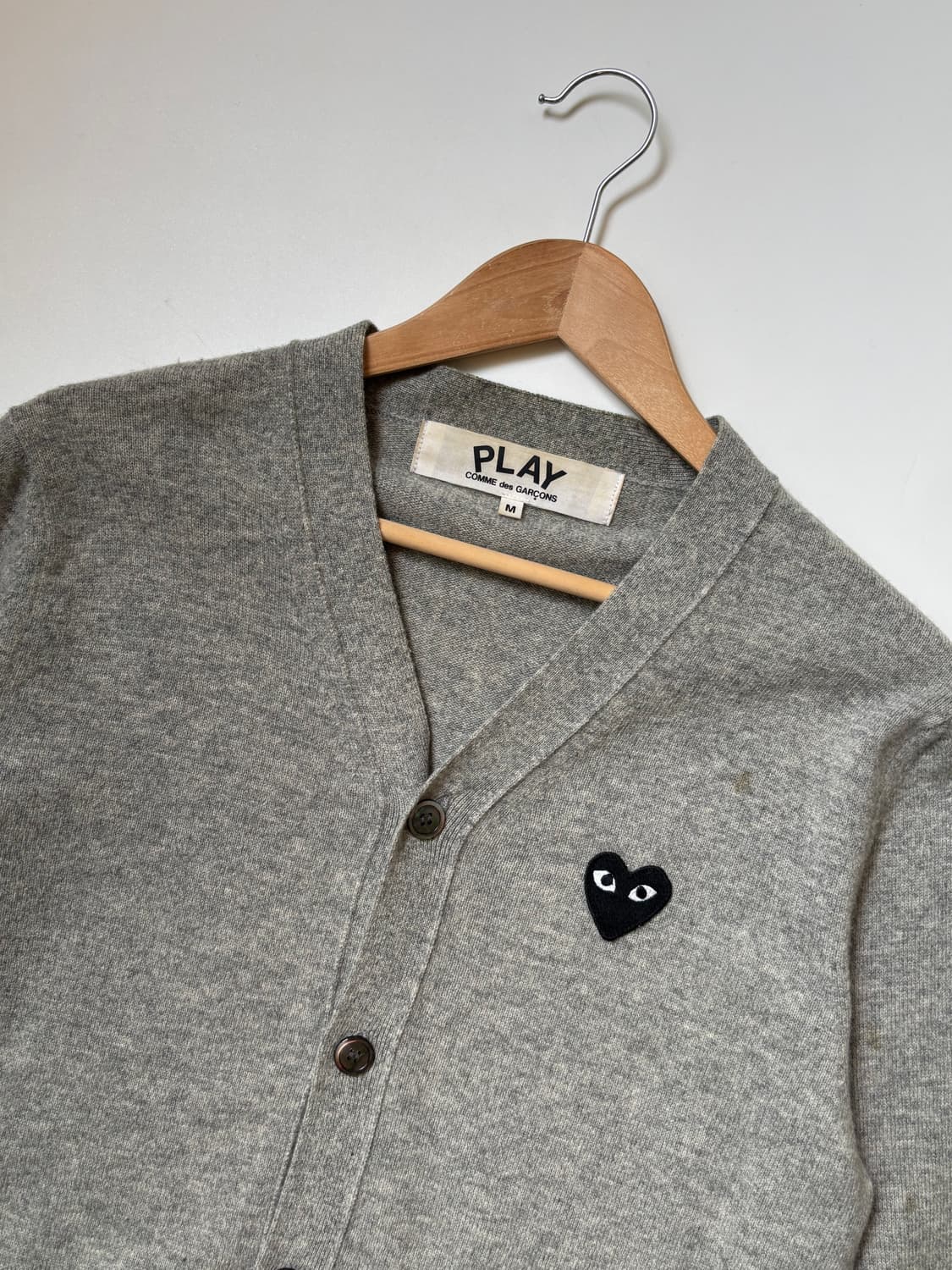 Comme des Garçons 꼼데가르송 와펜 그레이 브이넥 가디건 상품이미지6