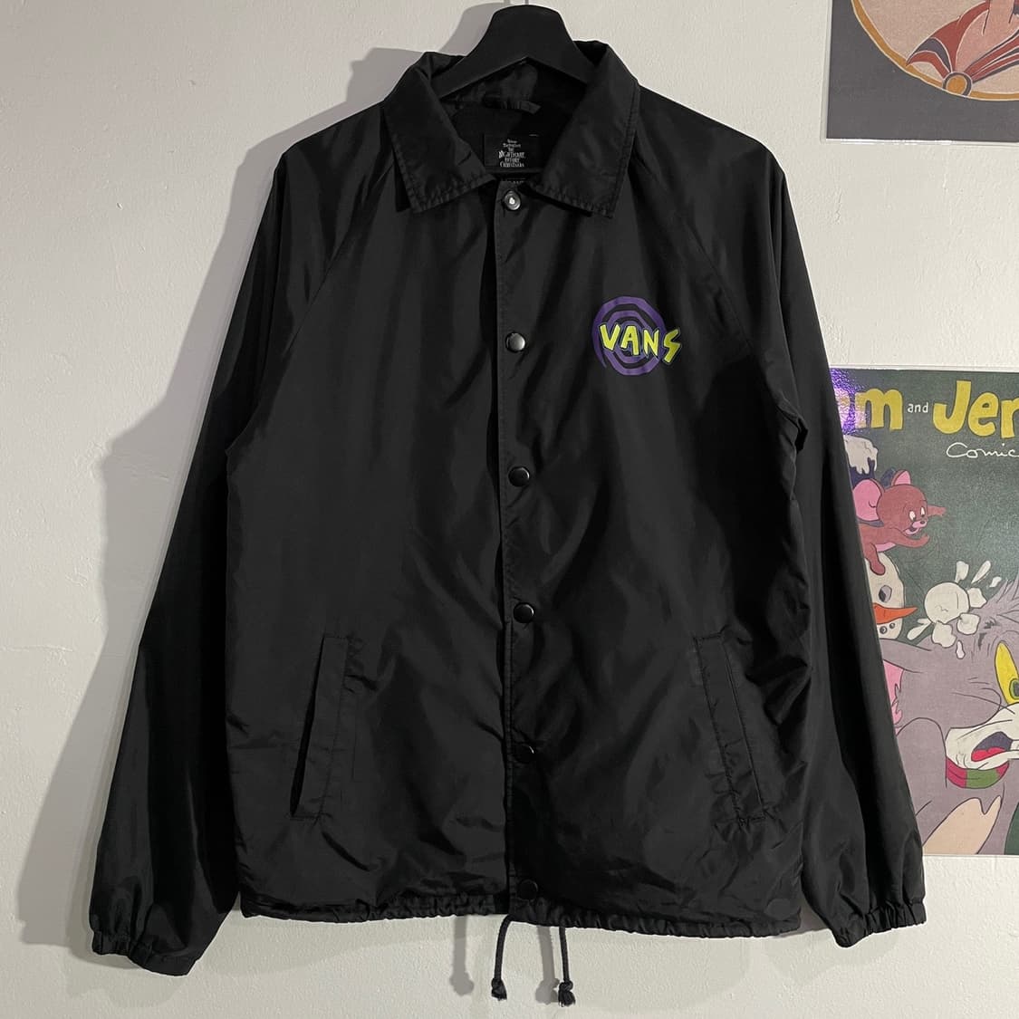 반스 x 크리스마스의악몽 코치자켓 상품이미지1