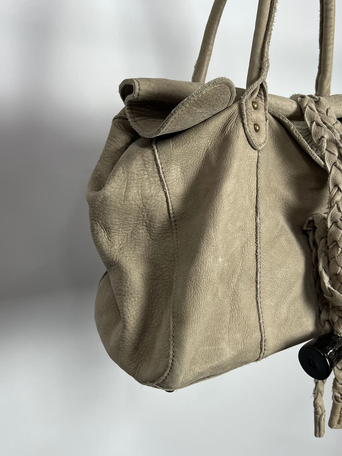 TRES 레더 숄더백 상품이미지4