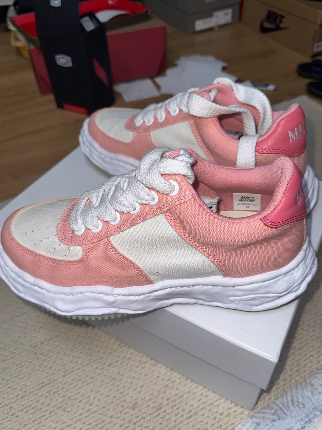 메종 미하라 야스히로 웨인 캔버스 핑크화이트 EU43 275mm 상품이미지3