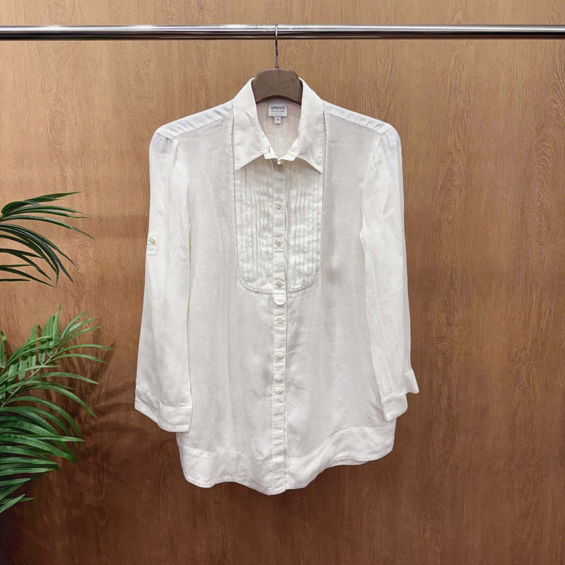 아르마니 콜레지오니 클래식 블라우스 버튼다운 플리츠 디테일 화이트 상품이미지1