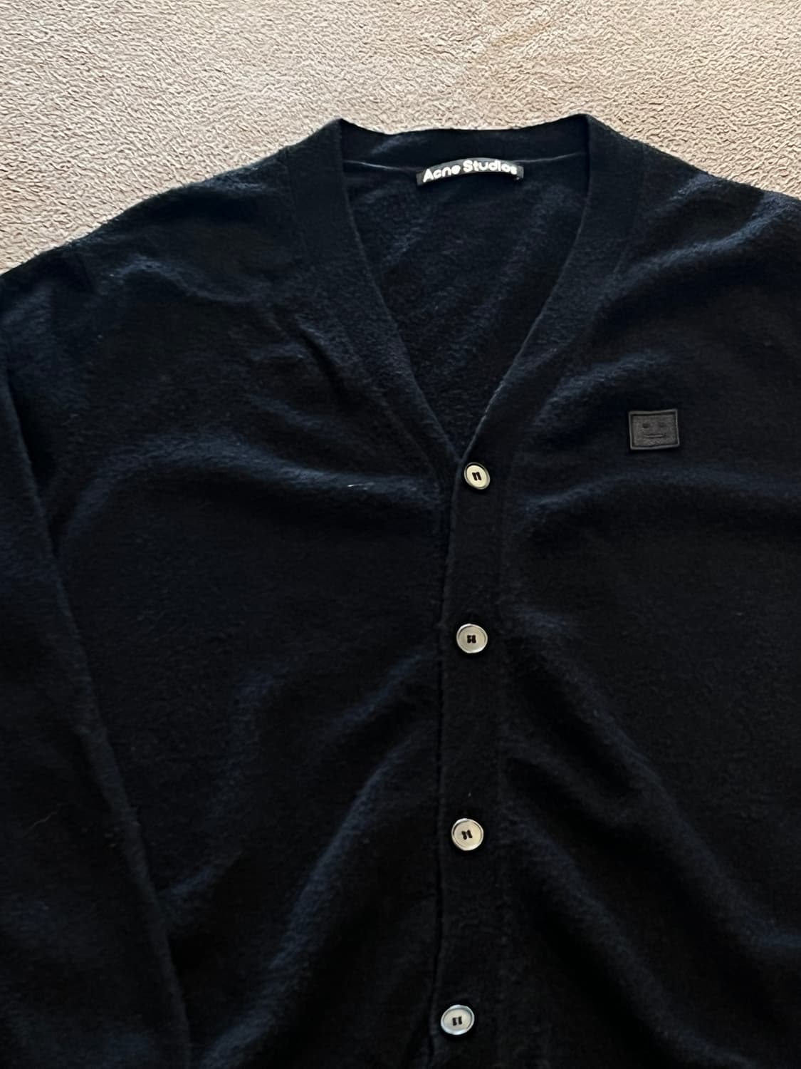 아크네스튜디오 스마일패치 울 가디건 처분  상품이미지2