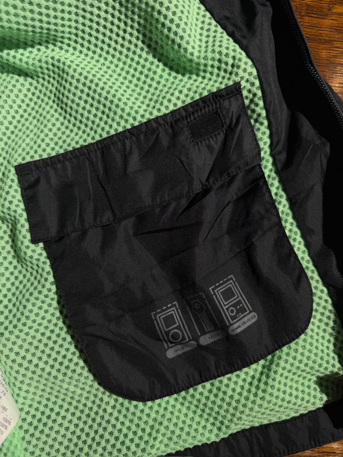 NIKE 나이키 손목 워치 디테일 배색 런닝 자켓 상품이미지7