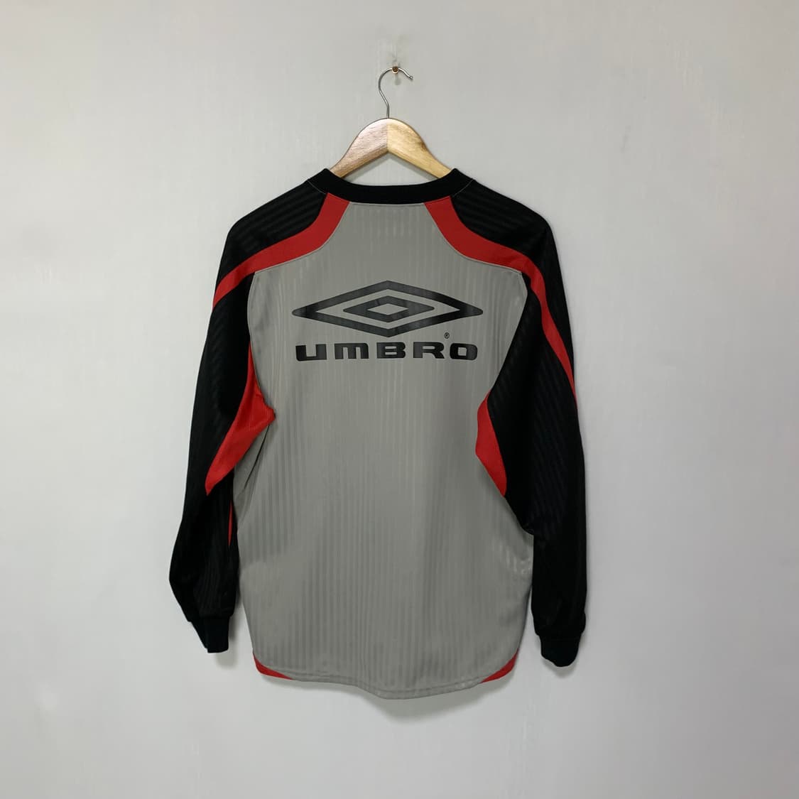 엄브로 폴리 긴팔 배색 맨투맨 스포츠 빈티지 상품이미지5