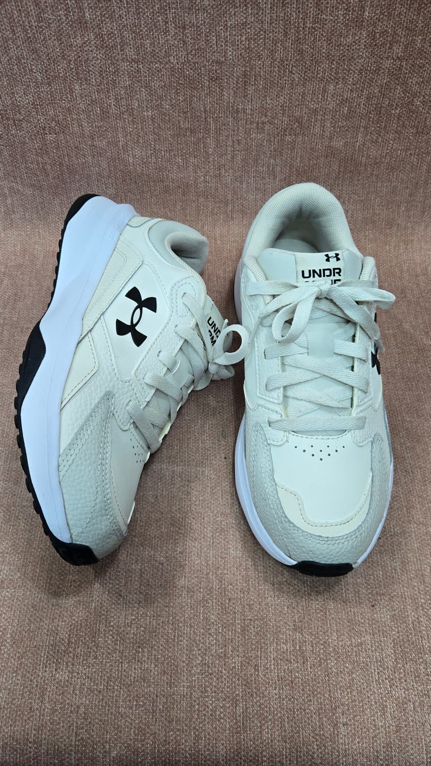 언더아머 250mm- 남 녀 엣지 레더 트레이닝화 러닝화 상품이미지1