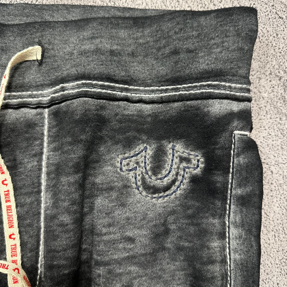 ✨ (바배) 트루 릴리전 피그먼트 스웻 팬츠  상품이미지3