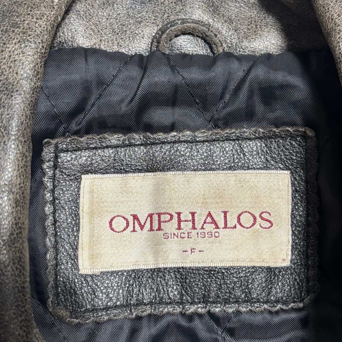 100 vtg 데미지드 소가죽 레더 자켓 상품이미지4