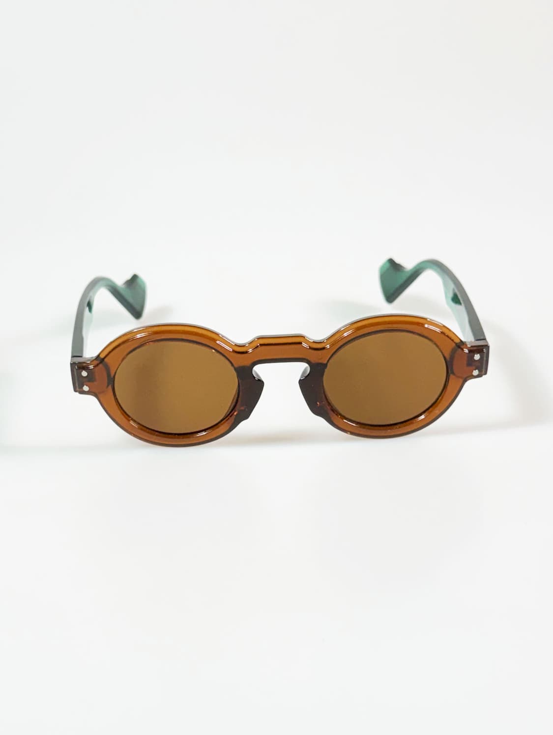 엠버 & 그린 볼드 라운드 키홀 브릿지 빈티지 틴트 선글라스 상품이미지2