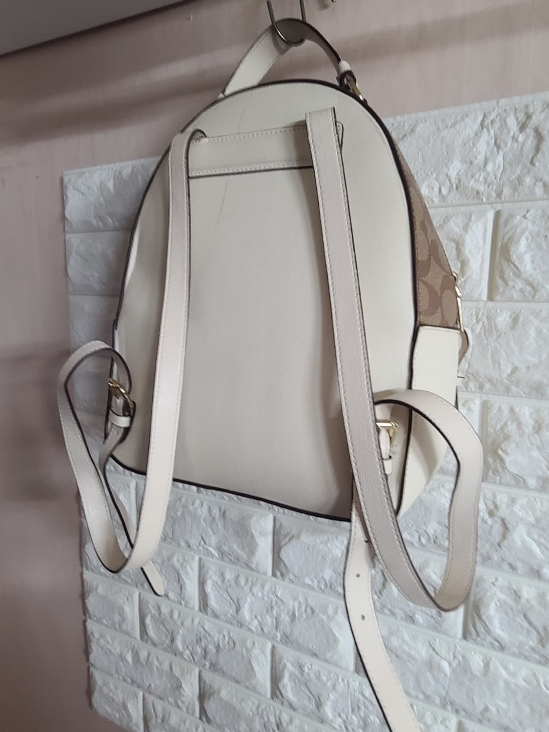 코치 여성 백팩 아이보리 시그니처 상품이미지4