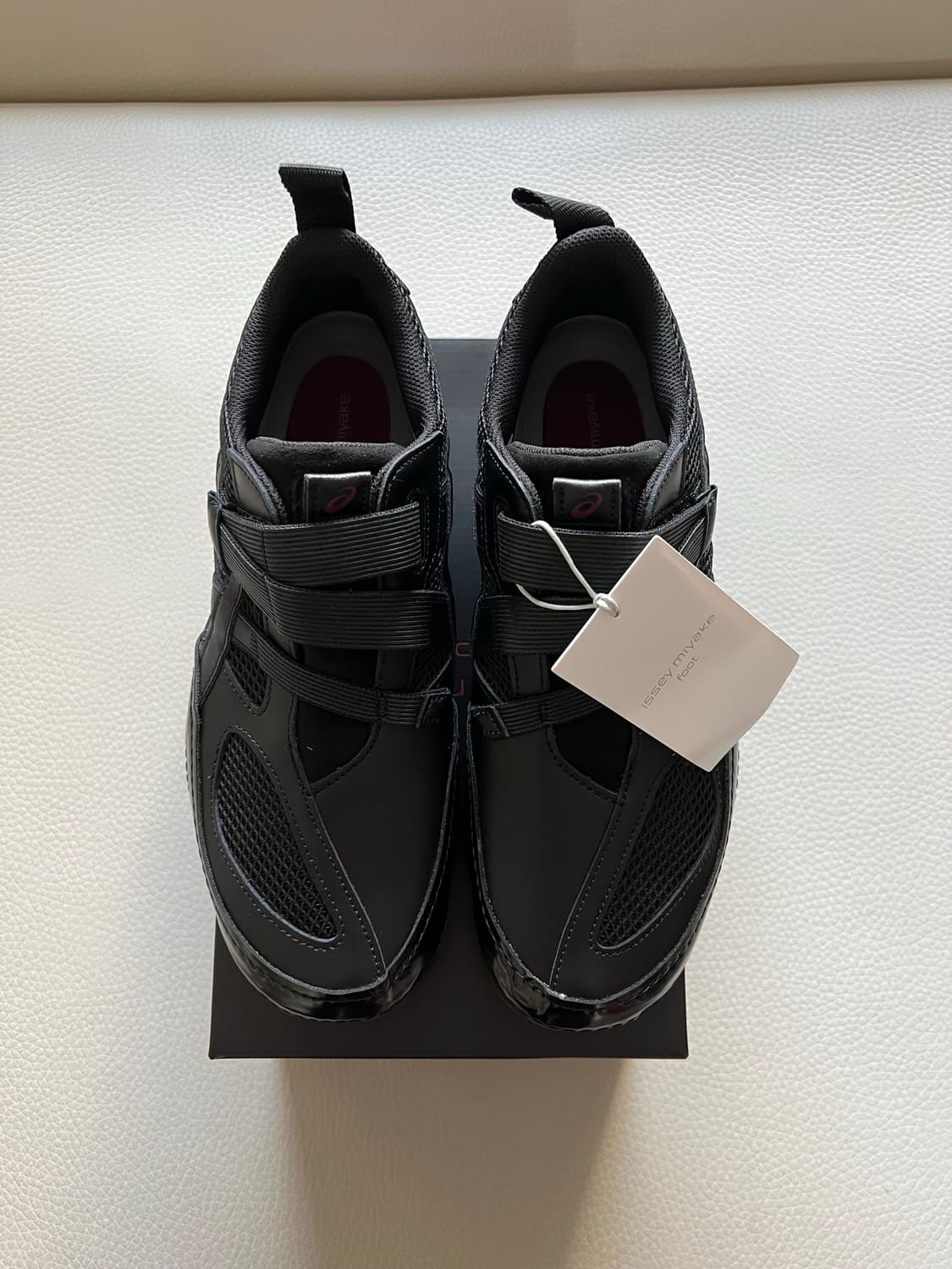 아식스 이세이미야케 하이퍼 테이핑 블랙 상품이미지1