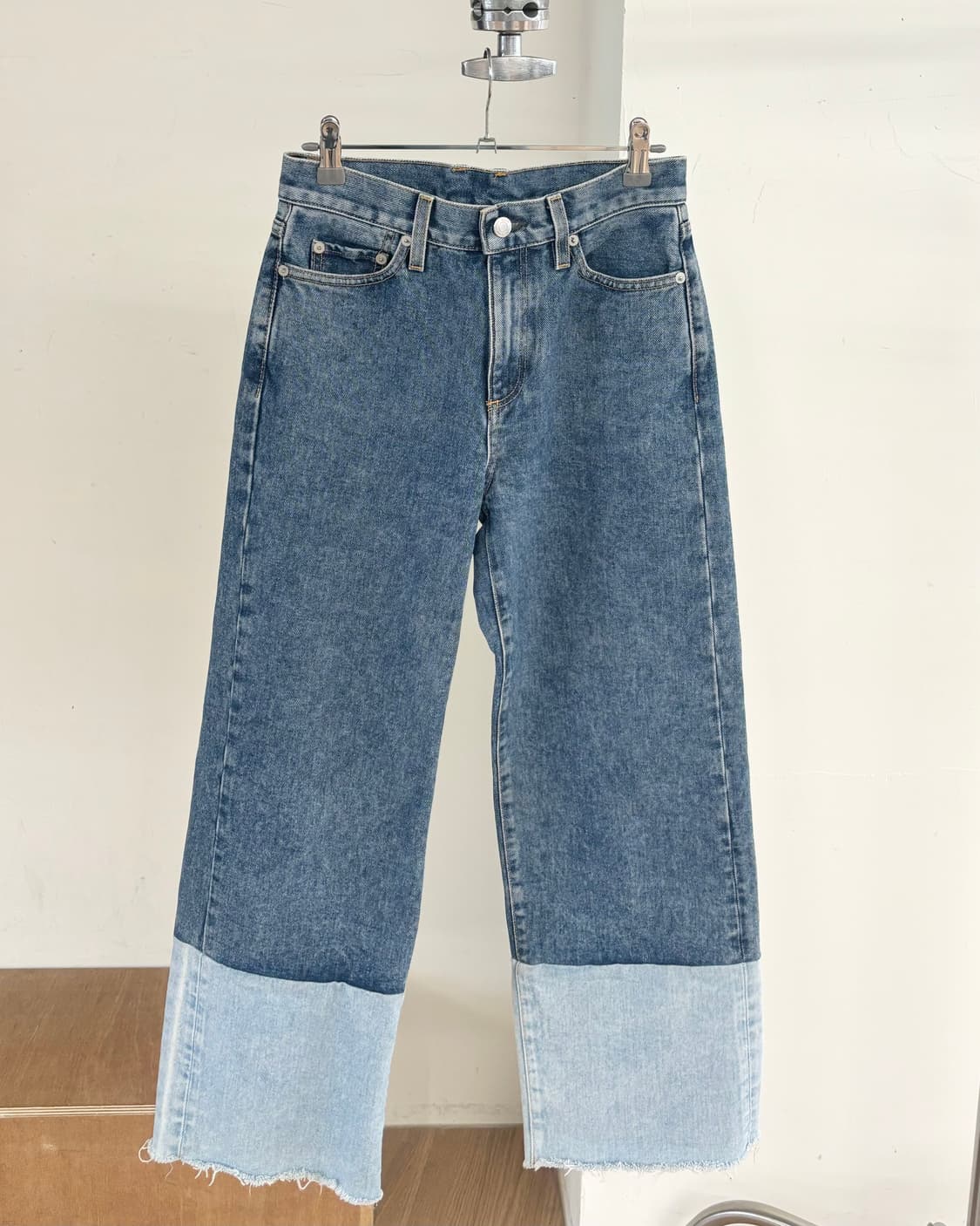 사이먼 밀러 투톤 하이 웨이스트 와이드 레그 진 상품이미지1