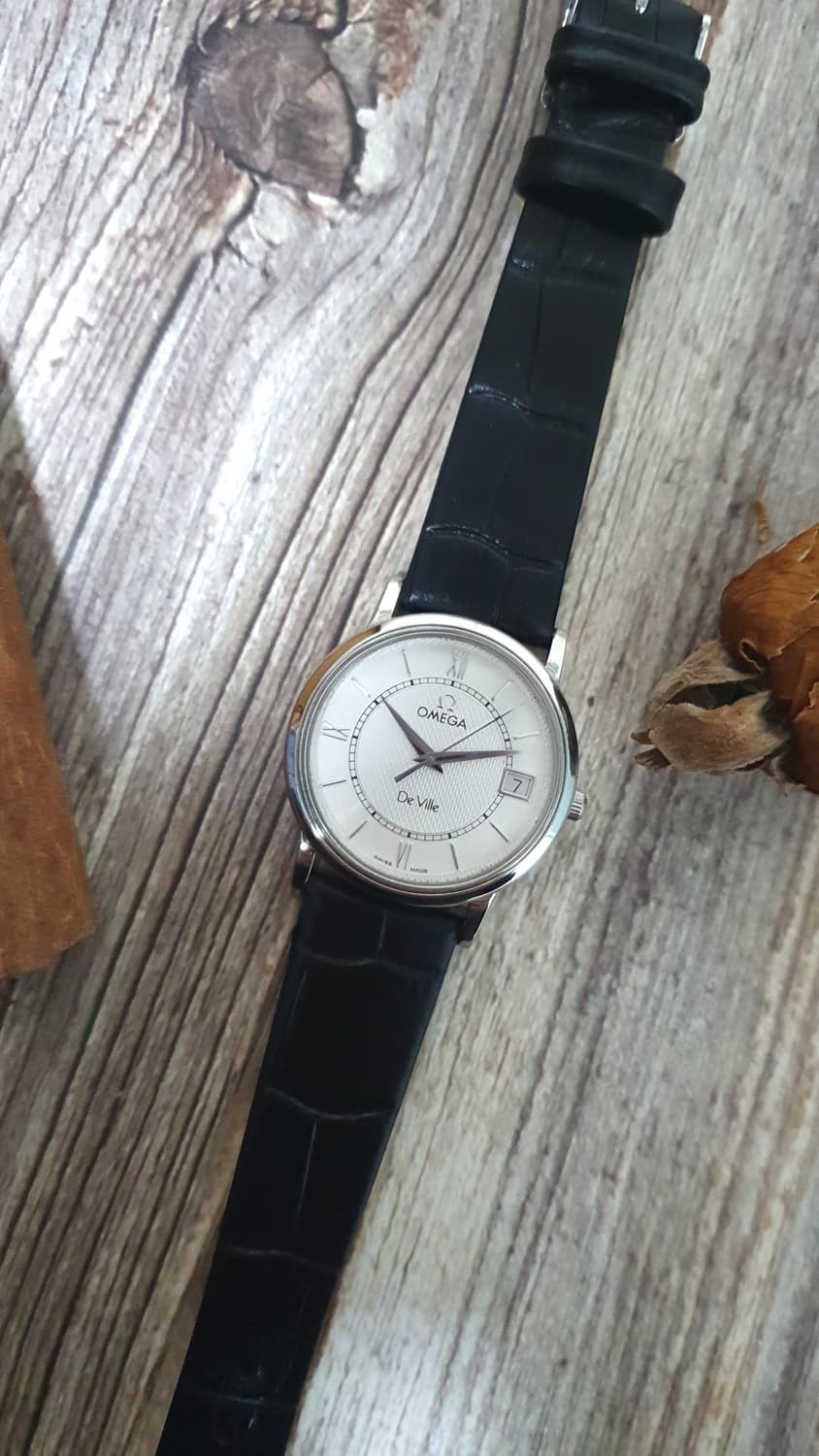 오메가 드빌 프레스티지 남여공용 쿼츠시계 상품이미지1