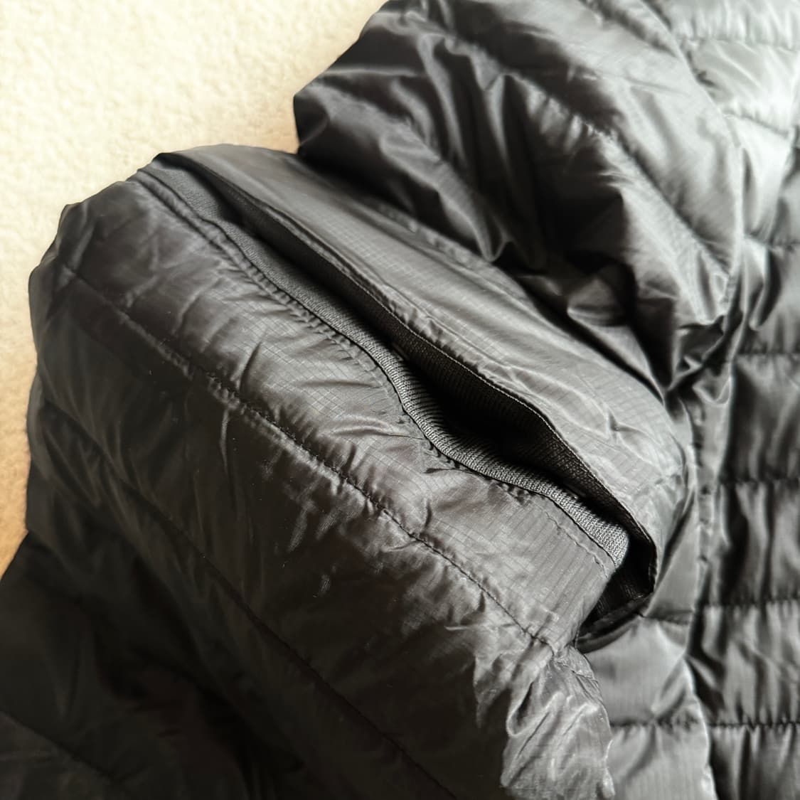 헬리녹스 디테처블 미드레이어 경량 구스다운자켓 S 사이즈 상품이미지5
