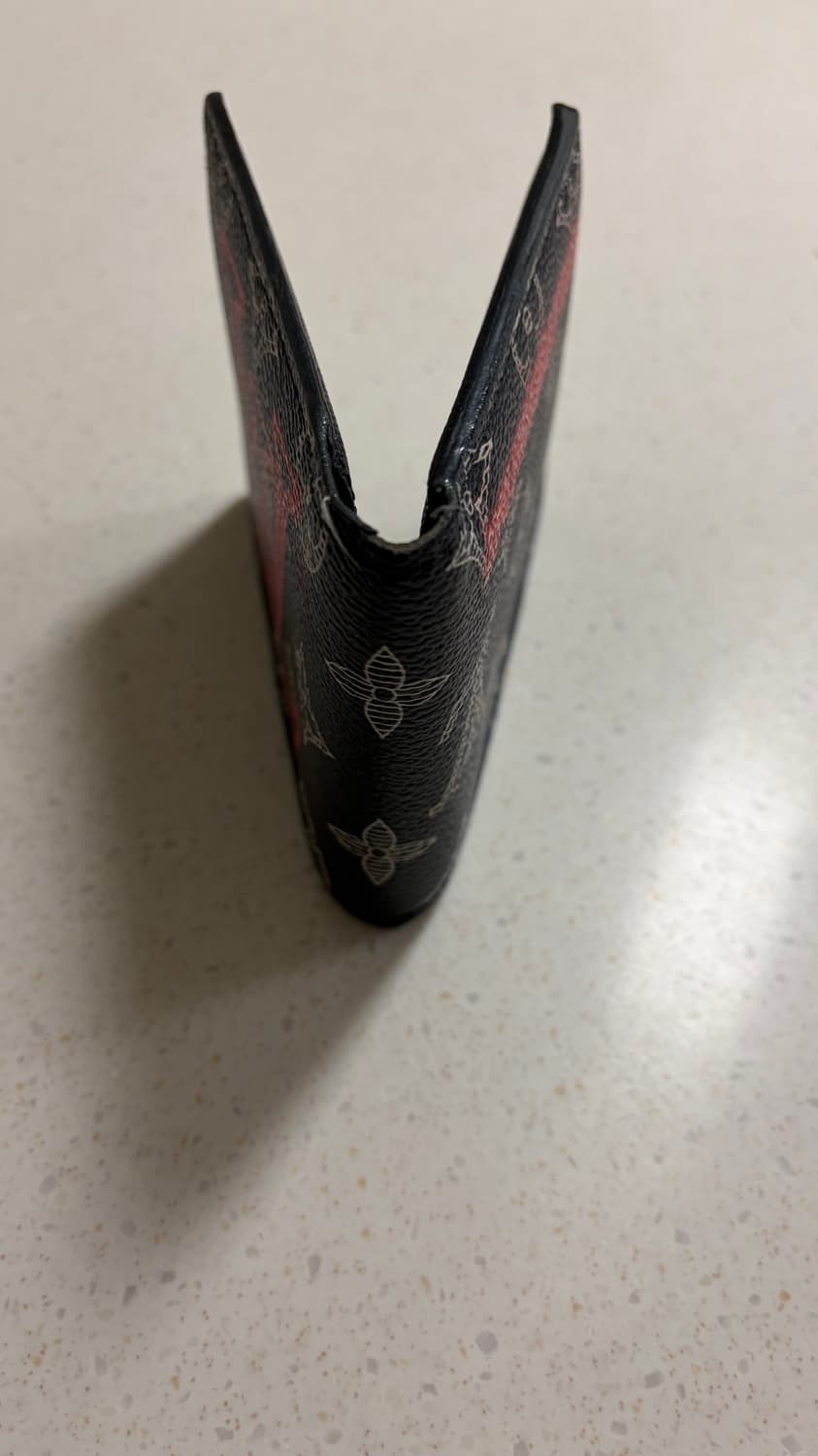 루이비통 업사이드다운 한정판 반지갑  상품이미지6