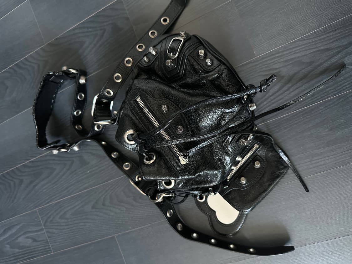 발렌시아가 르 카골 버킷백xs 상품이미지2