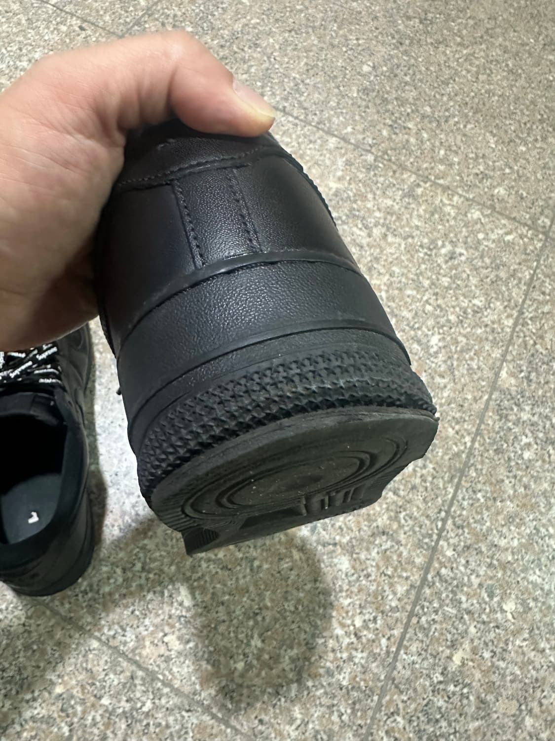 슈프림 포스 블랙275판매 상품이미지4