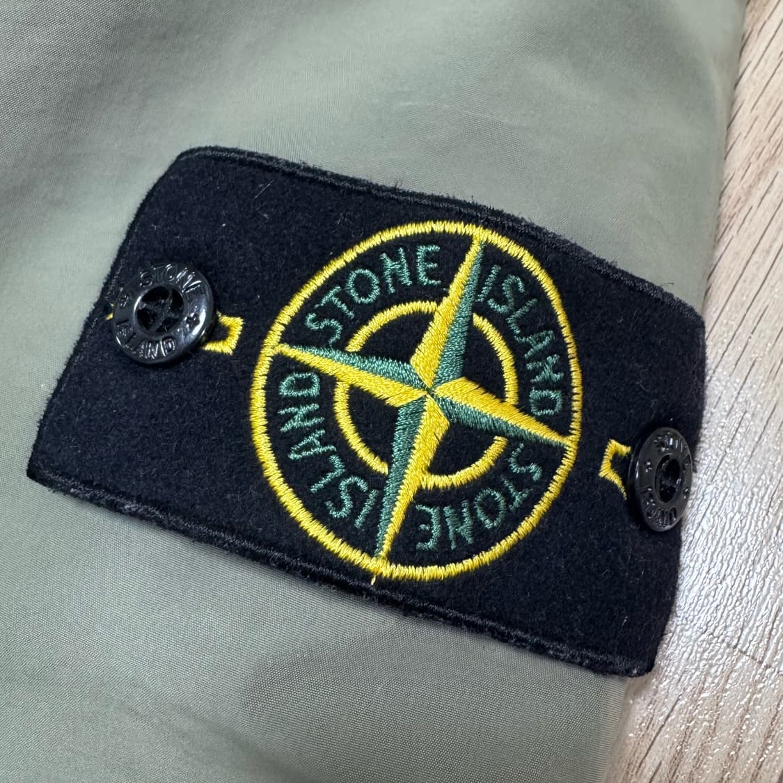 스톤 아일랜드 Micro Reps 다비드 TC 프리마로프트 카코트 S 상품이미지4