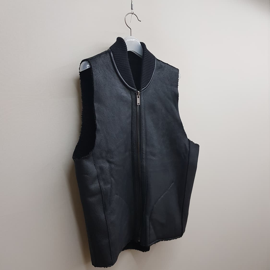 비이커 BAKER 양모 리버시블 무스탕 베스트 2사이즈 상품이미지2