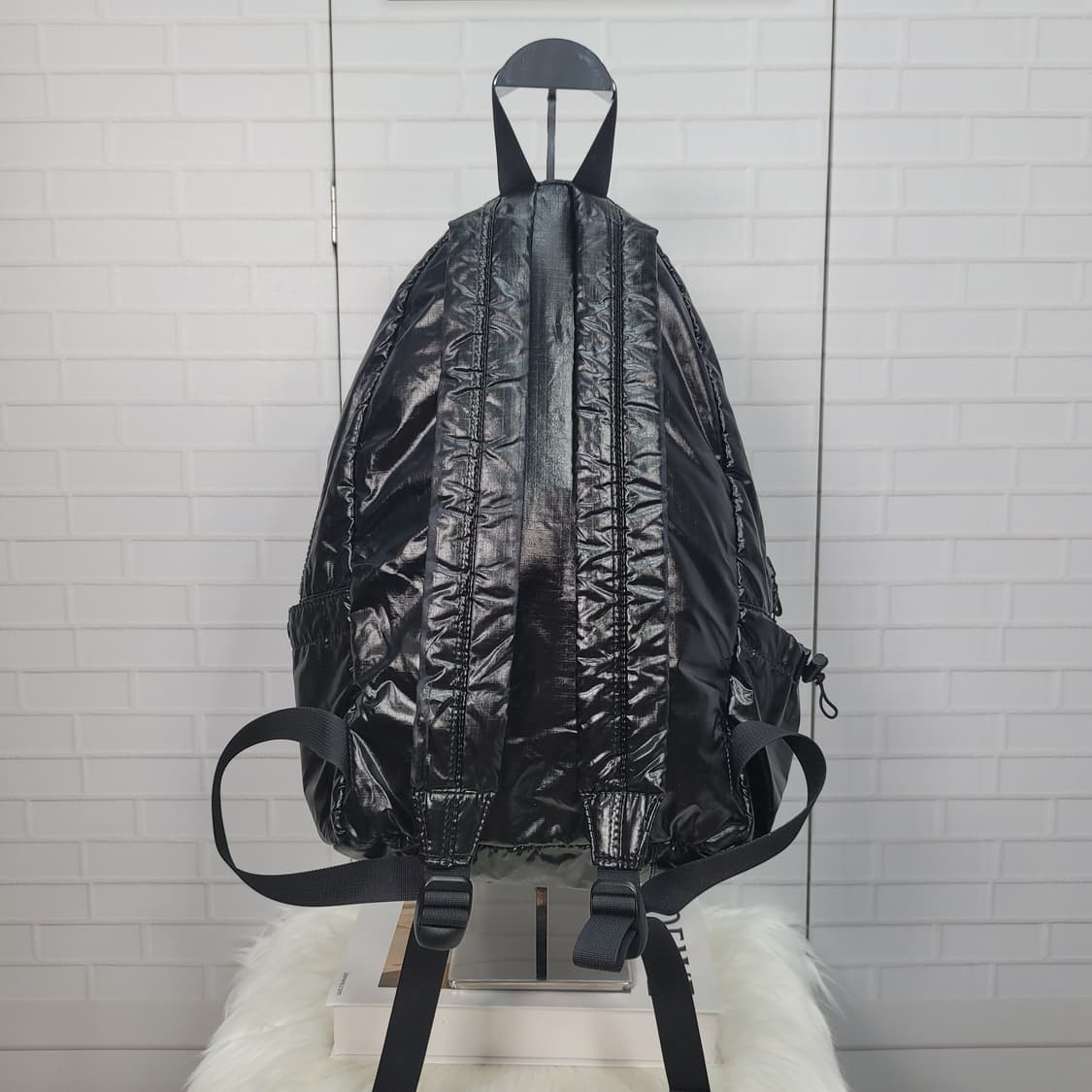 포터 Cire 유광 블랙 코팅 백팩 배낭 남여공용 상품이미지3