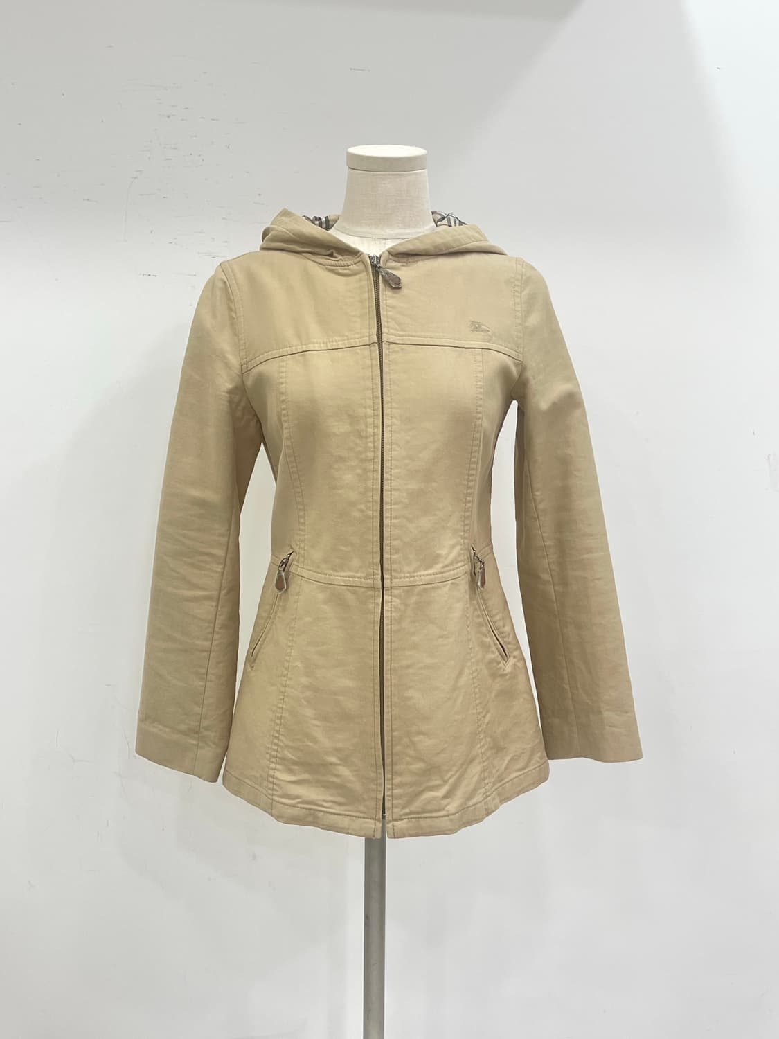 버버리 여성 후드  상품이미지1