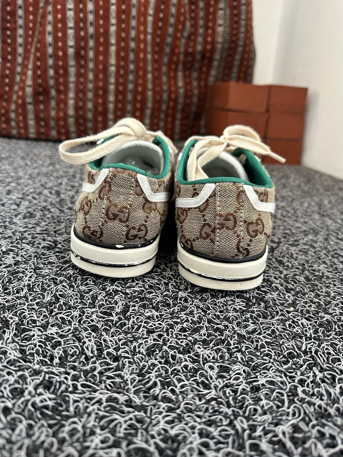 구찌 GG 스니커즈 240 상품이미지3