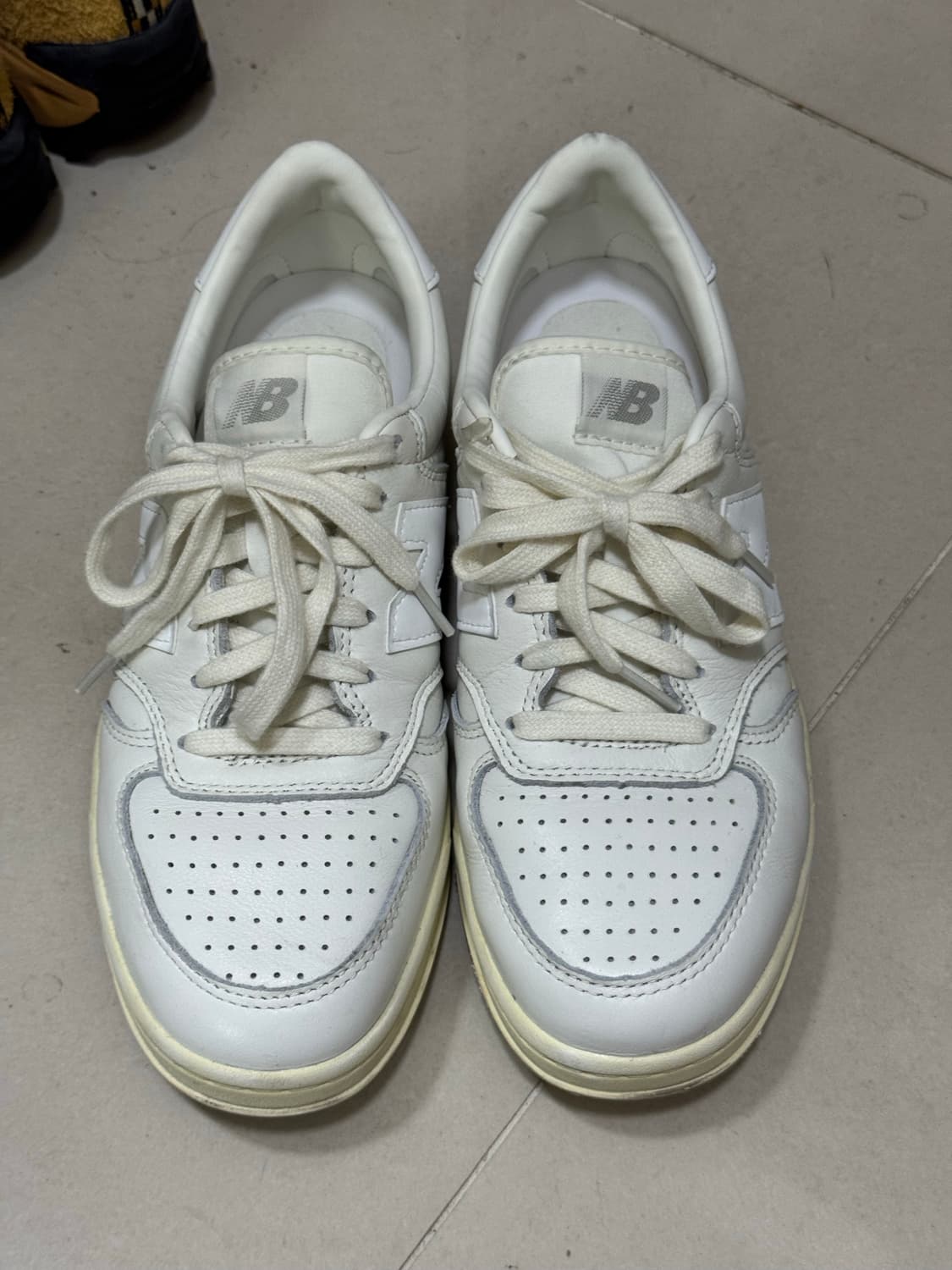 뉴발란스 T500 씨 쏠트 화이트 상품이미지1