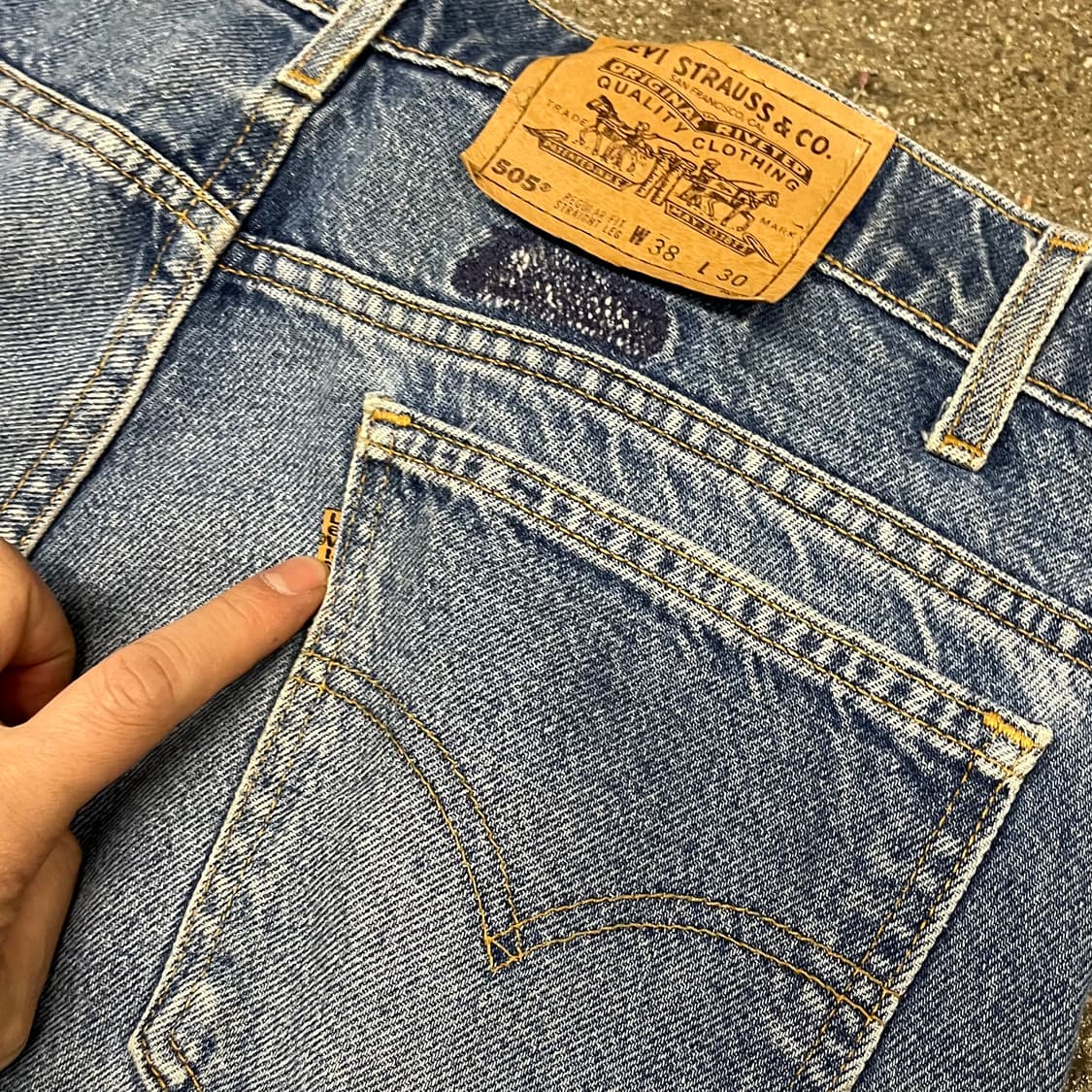 90s USA Levis505 오렌지탭 (37“) 상품이미지5