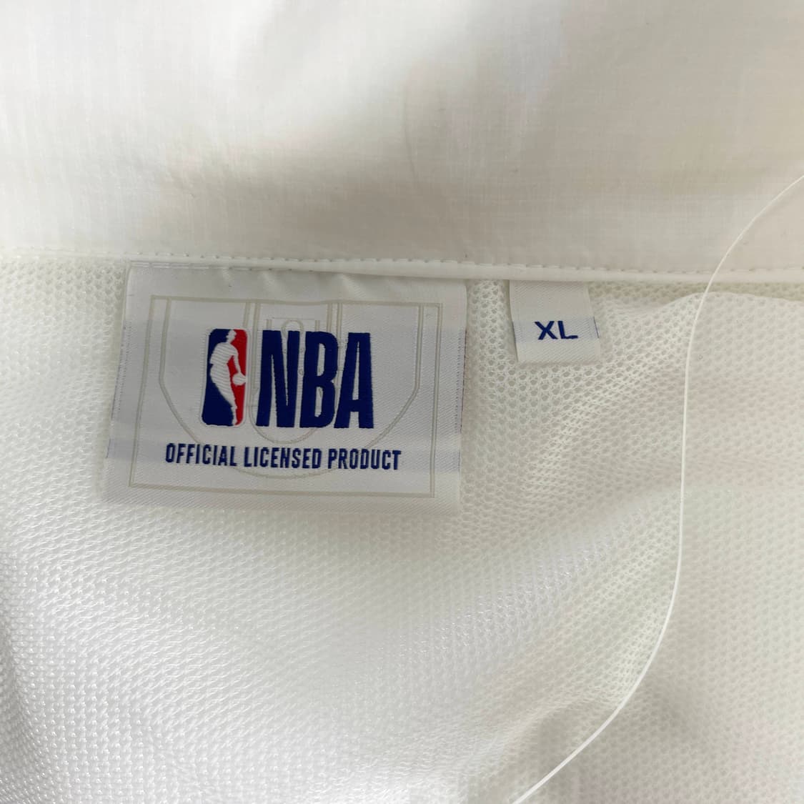 F2 NBA 화이트 뉴욕 닉스 경량 아노락 바람막이 점퍼 XL사이즈 상품이미지4