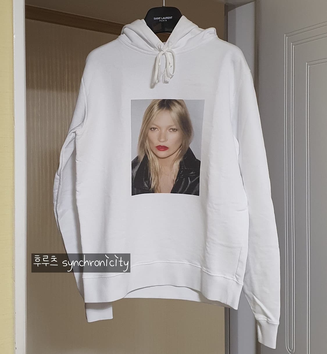 생로랑 케이트모스 후드티 상품이미지4