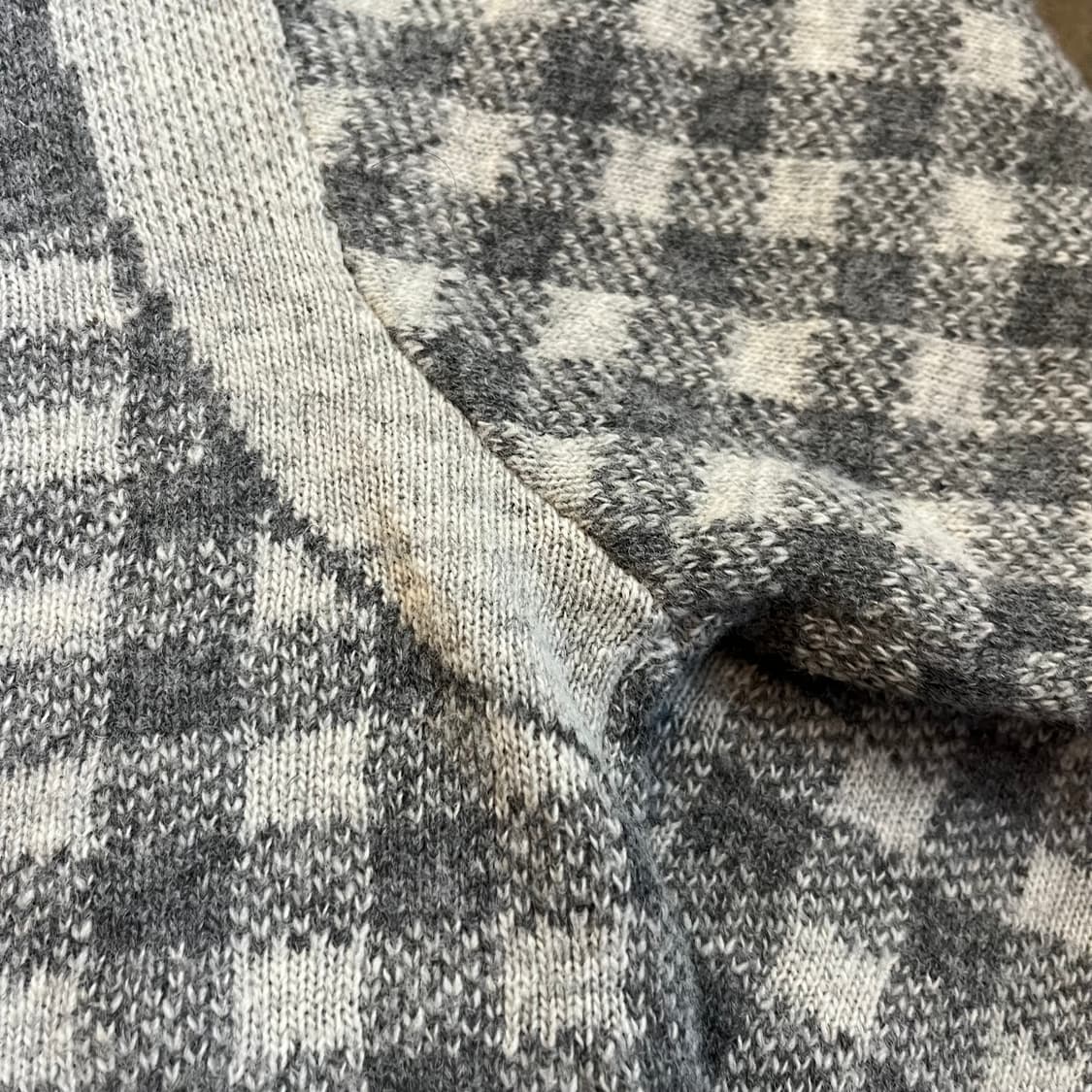 톰브라운 x 코에 체크 니트 상품이미지5