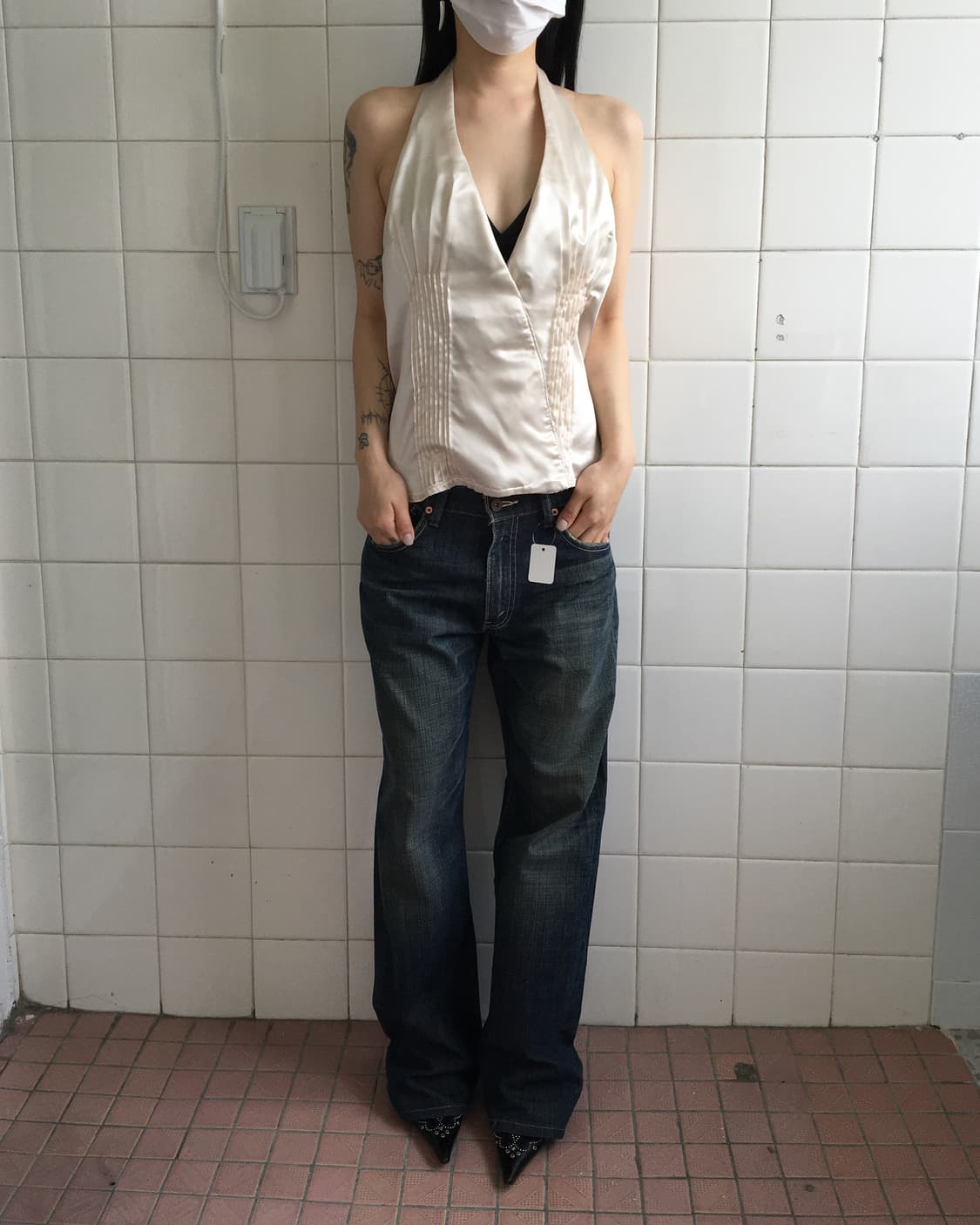 Glossy holter neck sleeveless 상품이미지1