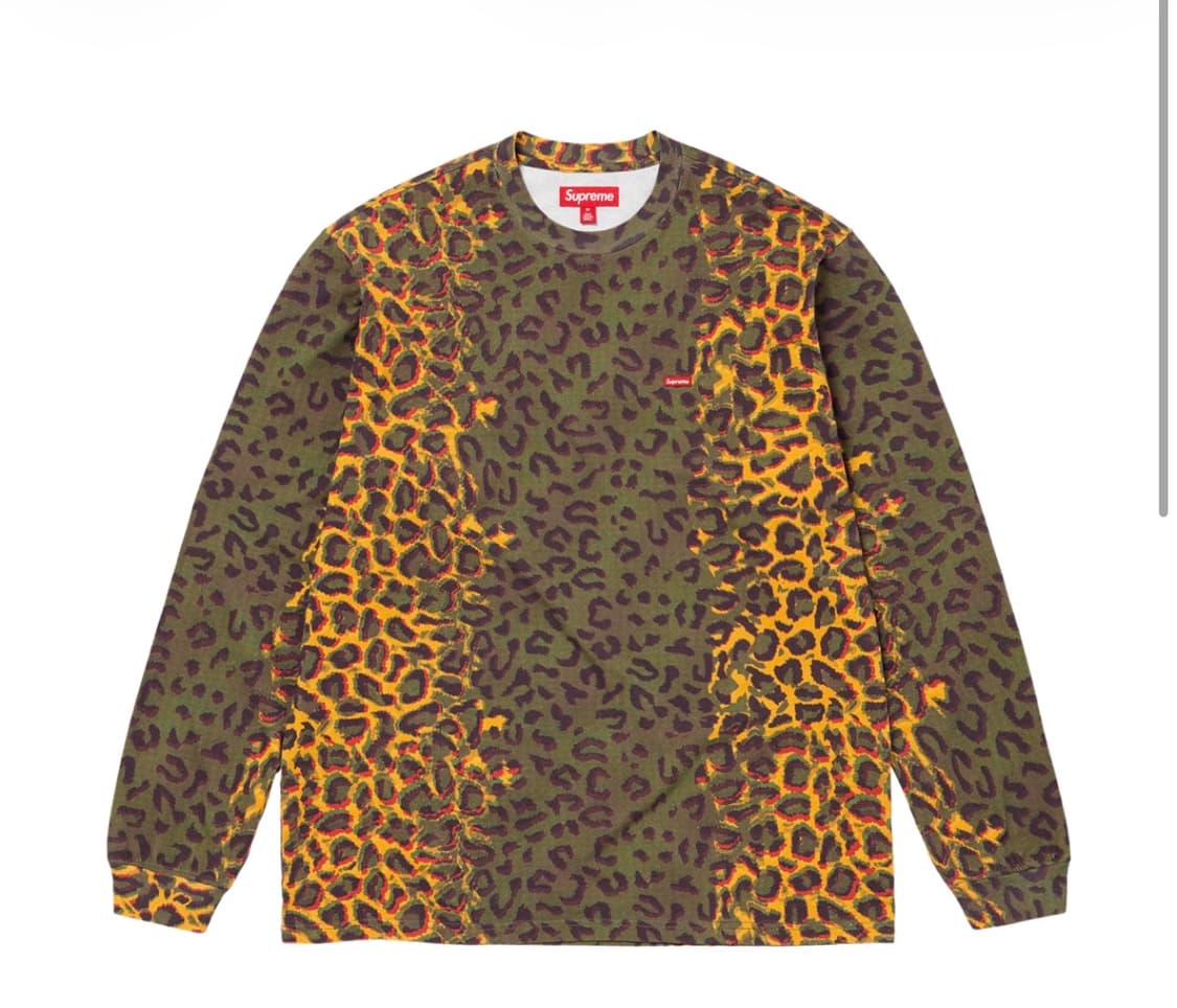 구매글 슈프림 스몰 박스 롱슬리브 치타 s 구해요 상품이미지1