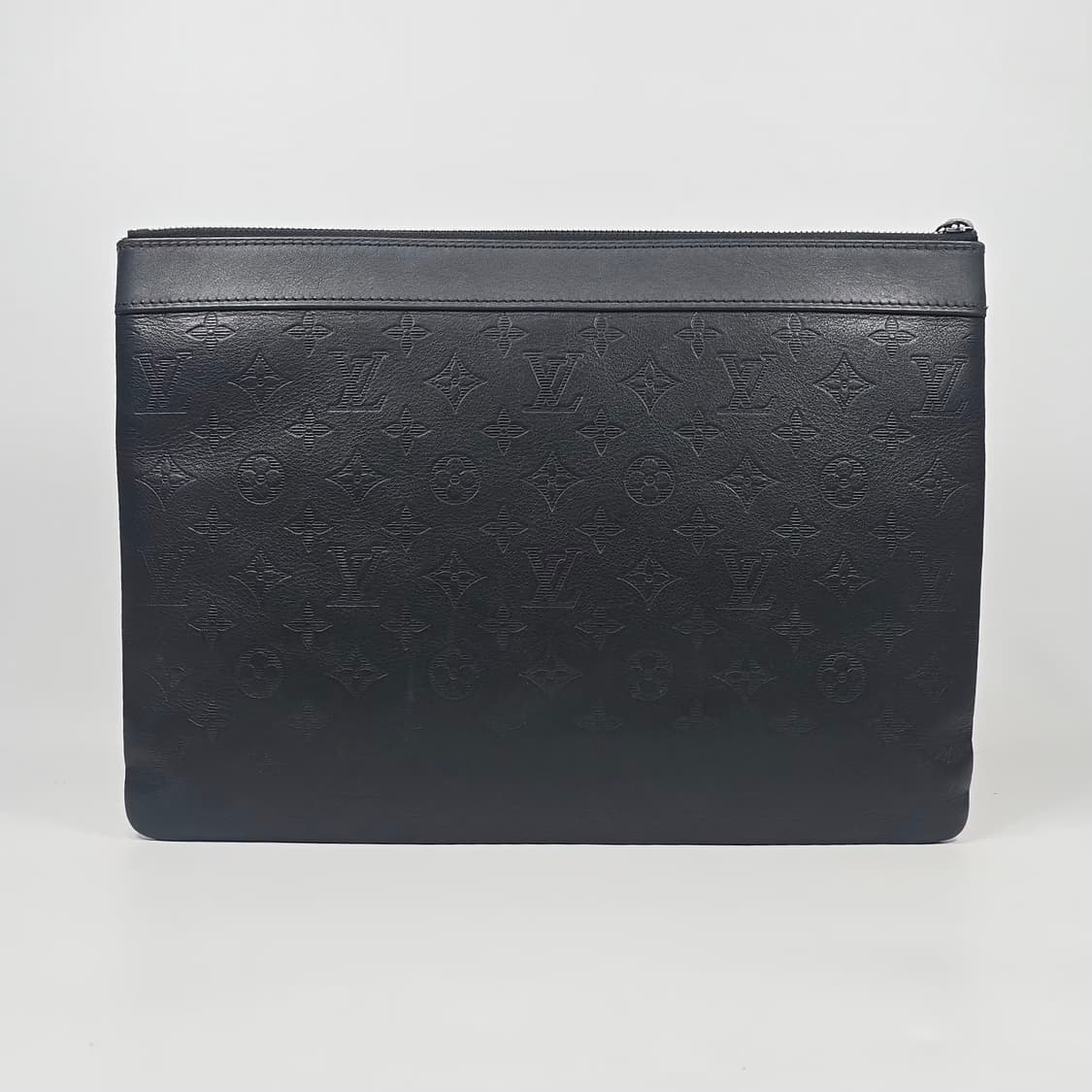 루이비통 모노그램 쉐도우 디스커버리 포쉐트 클러치백 상품이미지2