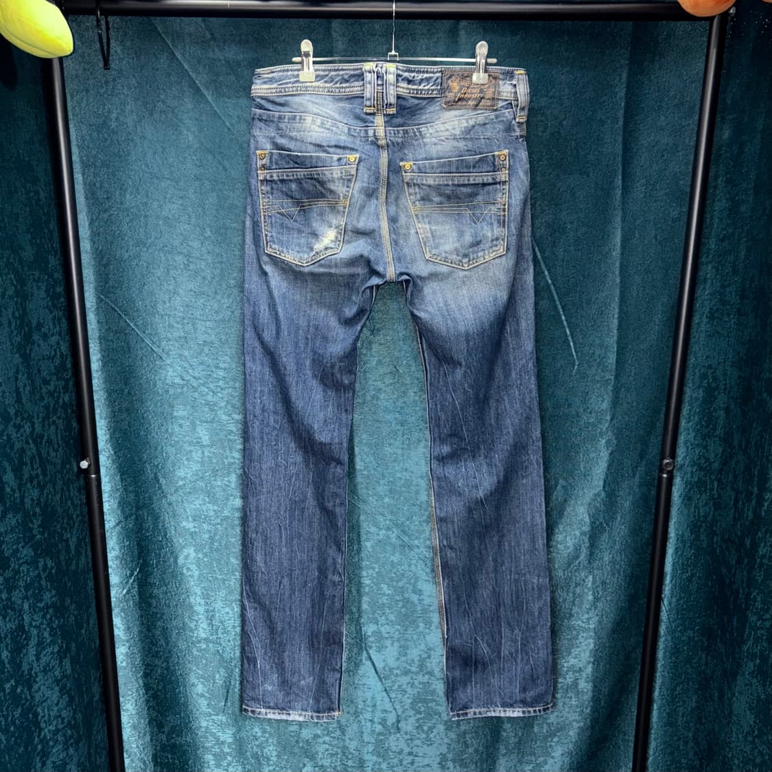 (33) 디젤 티멘 워싱 데미지 데님 팬츠 상품이미지3