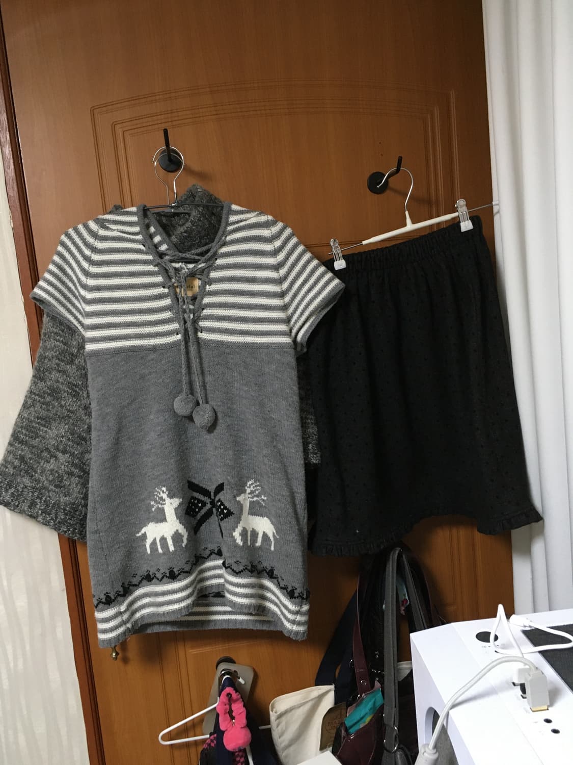 모리 케이프 폼폼이 코디셋  상품이미지1