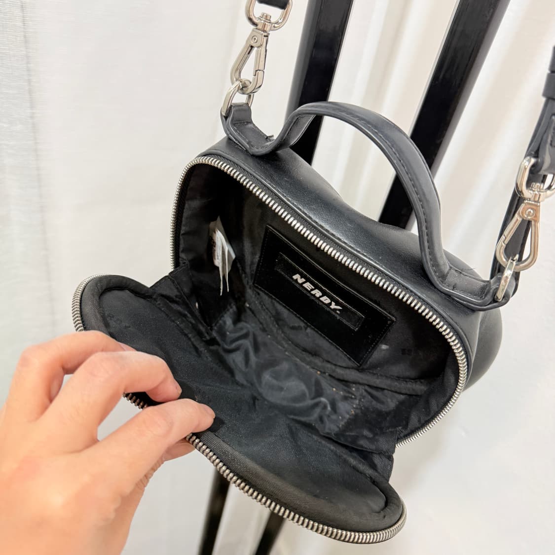 널디 nerdy 하트 미니크로스백 가방 4041 상품이미지4