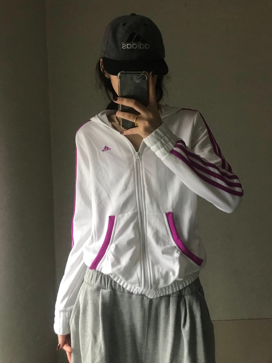 아디다스 화이트 플럼핑크 후드져지 상품이미지4