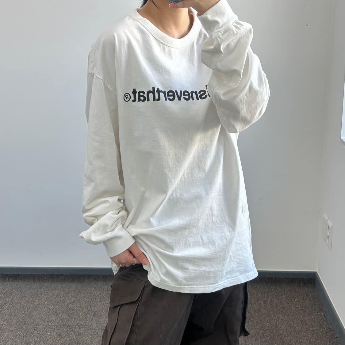 Thisisneverthat 디스이즈네버뎃 블랙 로고 아이보리 롱슬리브 상품이미지2