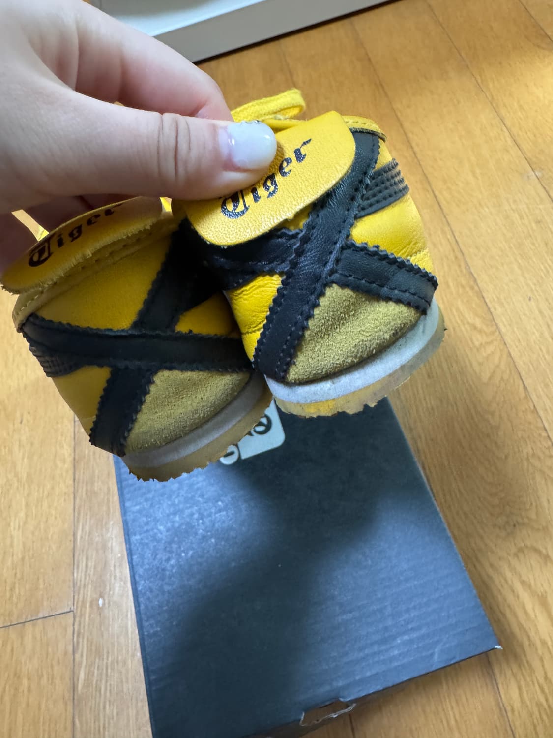 오니츠카타이거 멕시코 66 옐로우 블랙 상품이미지6