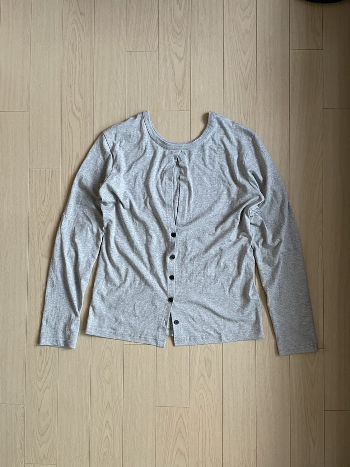 회색 롱슬리브 티셔츠 상품이미지2