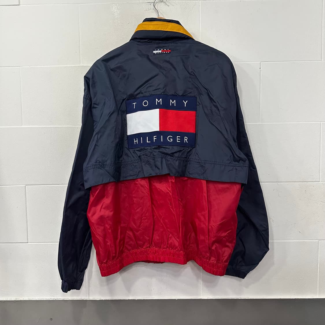 타미힐피거 올드스쿨 바람막이 상품이미지9