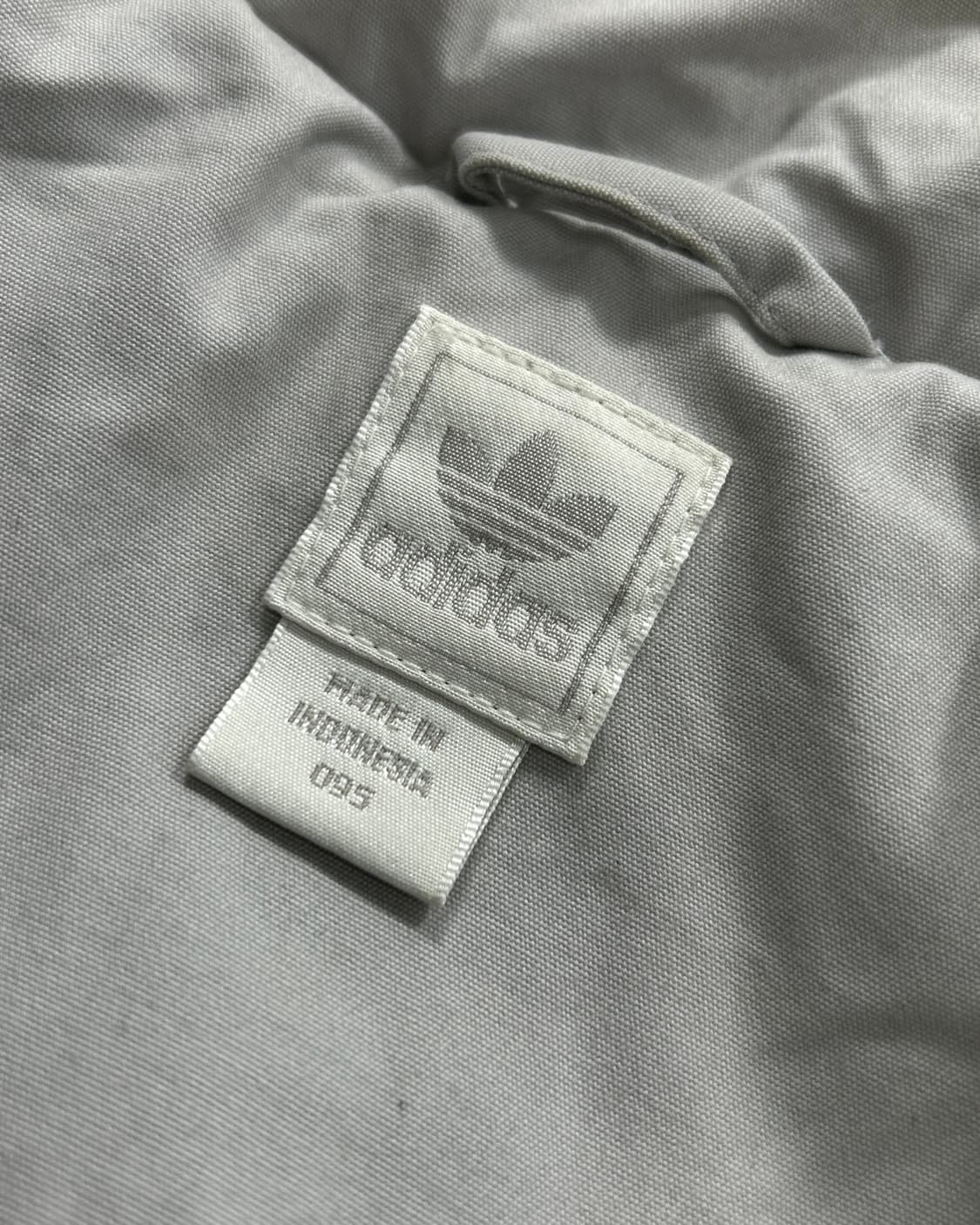 아디다스 00‘s 로고 그린 푸퍼 패딩 상품이미지8