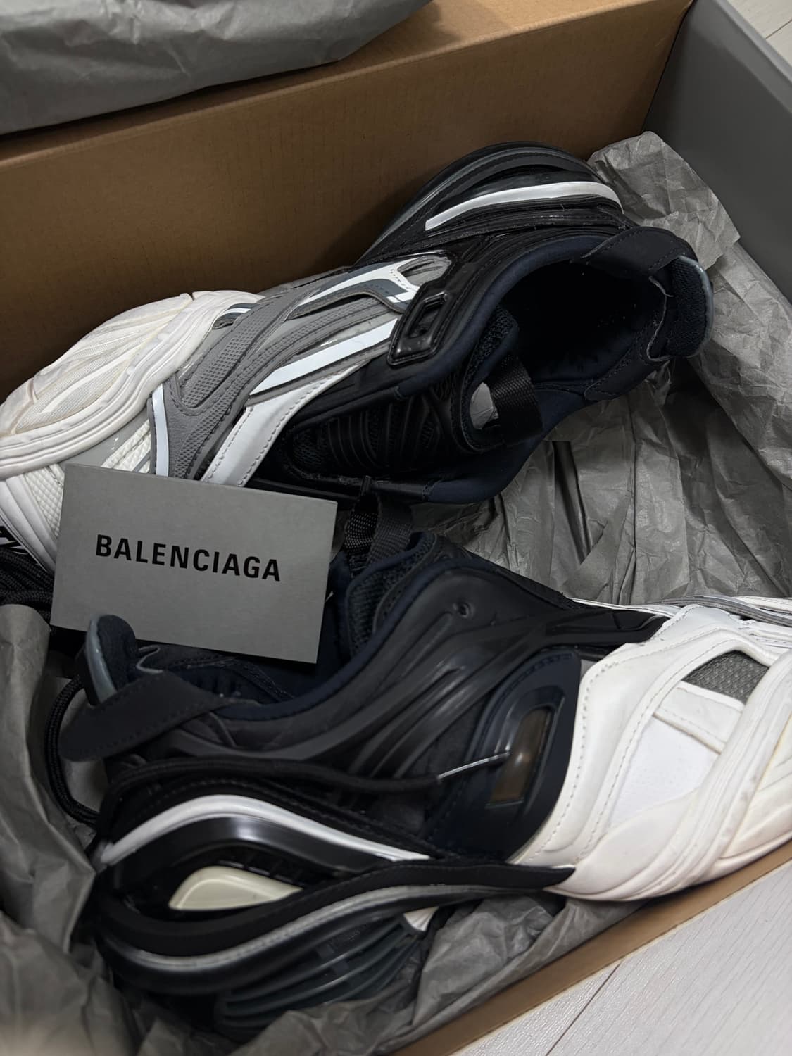 발렌시아가 타이렉스 슈즈 250(38) 상품이미지3