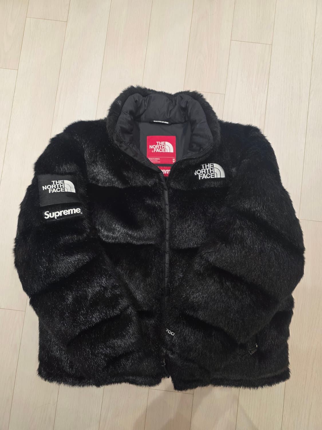 슈프림 노스페이스 퍼 눕시 M 상품이미지1